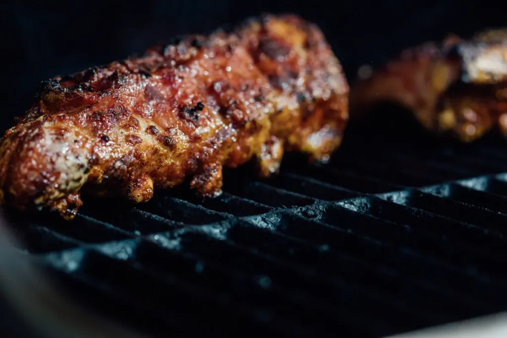 Barbecue-Catering: Perfekt gegrilltes Fleisch für private Feiern und Firmenevents.